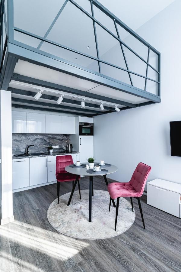 Familia Apartments Vilnius Bagian luar foto