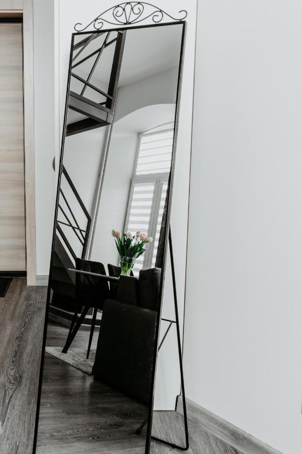 Familia Apartments Vilnius Bagian luar foto