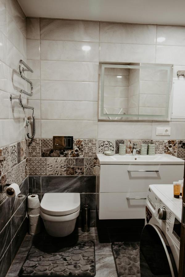 Familia Apartments Vilnius Bagian luar foto